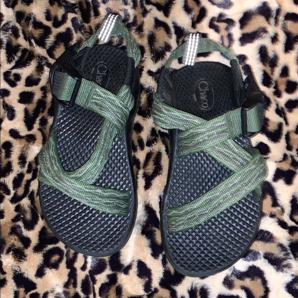 Kids Chaco’s size 10